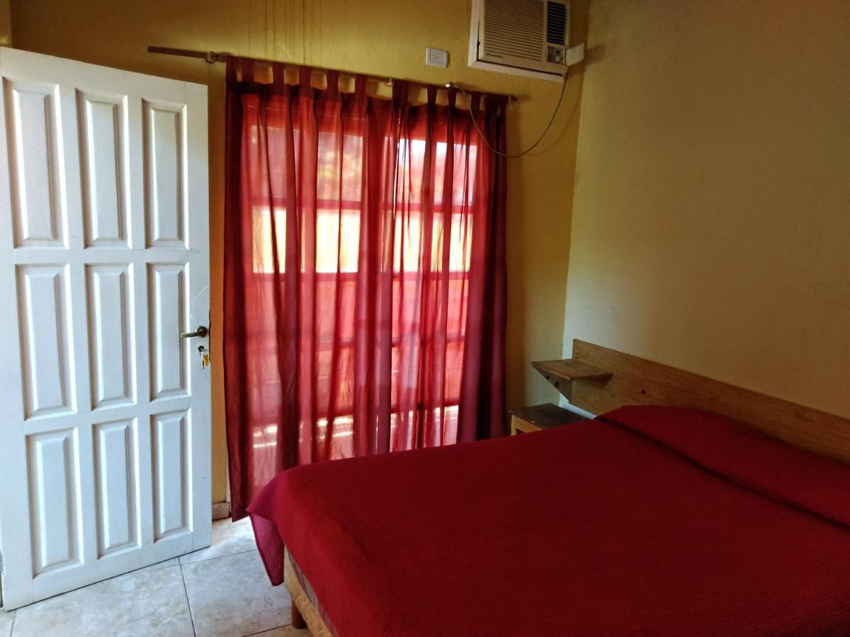 Sweet Guest House Puerto Iguazu Exterior photo